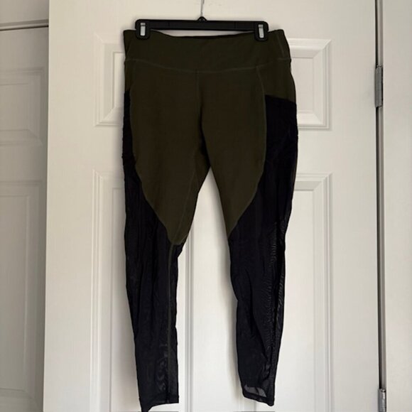 Fabletics PowerHold Legging - Picture 2 of 4